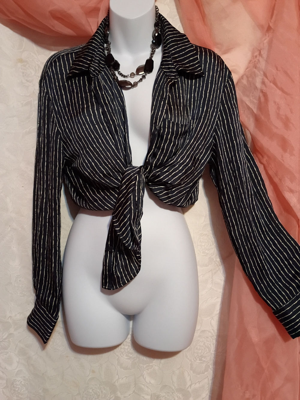 Pleione Ladies Black Striped Tie-Front Button Down Shirt Sz M